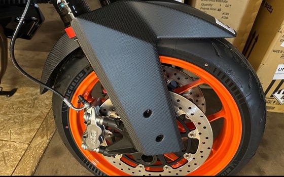 Neufahrzeug KTM 890 SMT - Bild 15