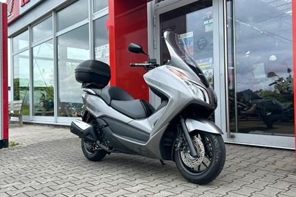 Honda Forza 300