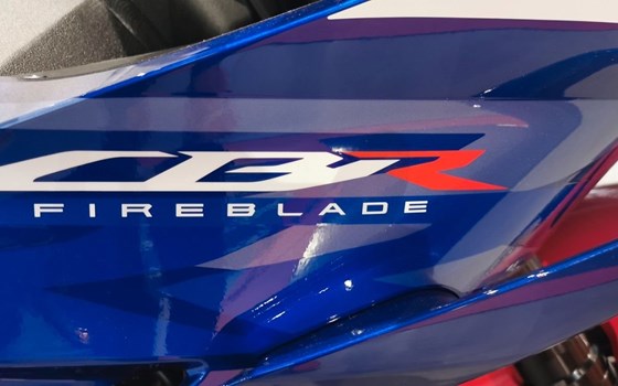Neufahrzeug Honda CBR1000RR Fireblade - Bild 12