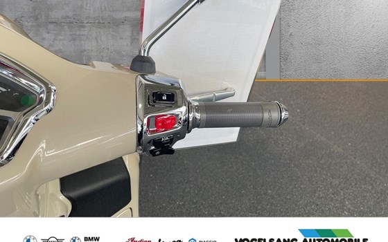 Neufahrzeug Vespa GTS 125 - Bild 7