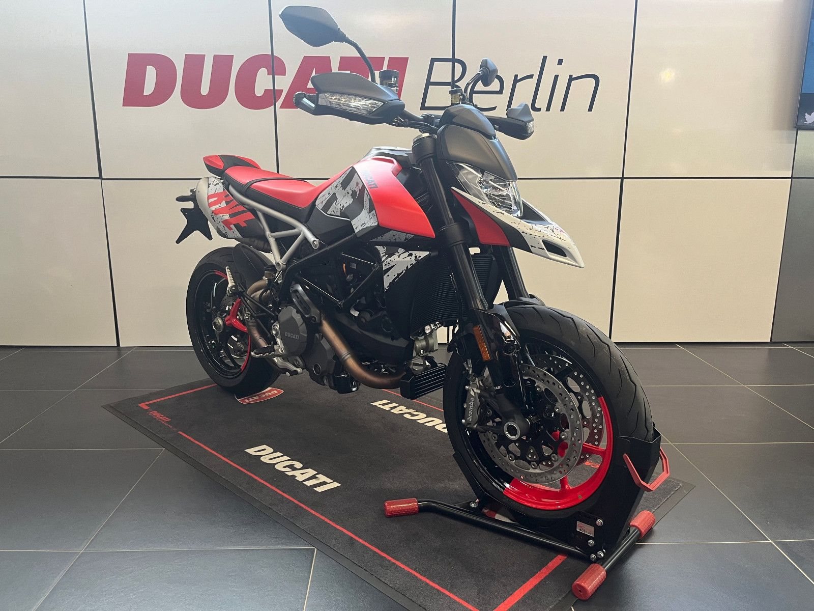 Ducati Hypermotard 950 RVE