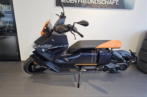 BMW CE 04