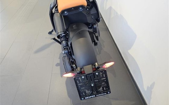 Gebrauchtmotorrad BMW CE 04 - Bild 3 Gebrauchtmotorrad BMW CE 04 - Bild 3