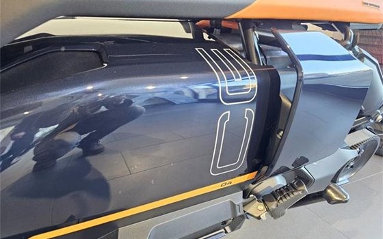 Gebrauchtmotorrad BMW CE 04 - Bild 4 Gebrauchtmotorrad BMW CE 04 - Bild 4