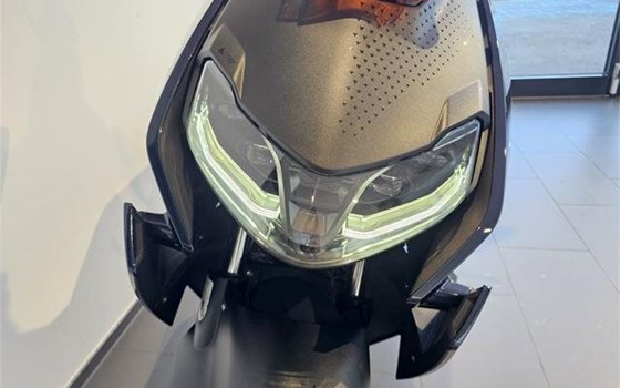 Gebrauchtmotorrad BMW CE 04 - Bild 5 Gebrauchtmotorrad BMW CE 04 - Bild 5