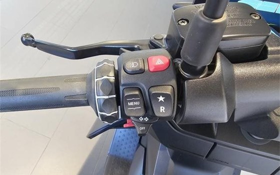 Gebrauchtmotorrad BMW CE 04 - Bild 7 Gebrauchtmotorrad BMW CE 04 - Bild 7