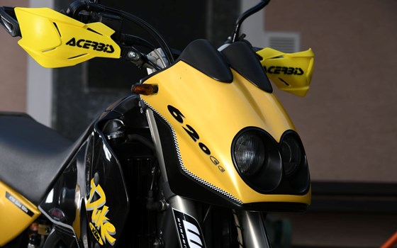 Gebrauchtmotorrad KTM 620 Duke - Bild 3 Gebrauchtmotorrad KTM 620 Duke - Bild 3