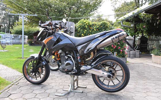 Gebrauchtmotorrad KTM 640 Duke 2 - Bild 2 Gebrauchtmotorrad KTM 640 Duke 2 - Bild 2