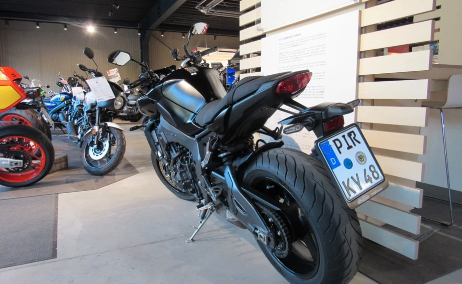 Angebot Yamaha MT-10 Bild 3: Angebot Yamaha MT-10