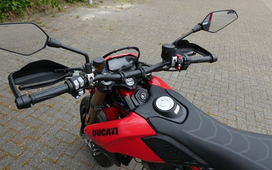 Gebrauchtmotorrad Ducati Hypermotard 698 Mono - Bild 6