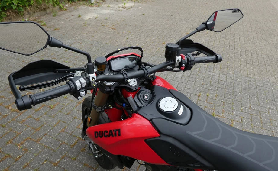 Angebot Ducati Hypermotard 698 Mono Bild 6: Angebot Ducati Hypermotard 698 Mono
