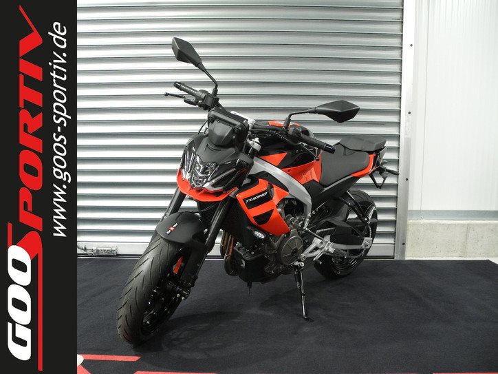 Aprilia Tuono 457