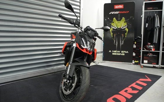 Neufahrzeug Aprilia Tuono 457 - Bild 3
