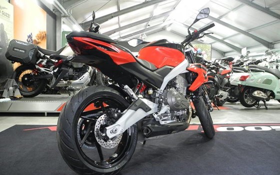 Neufahrzeug Aprilia Tuono 457 - Bild 7
