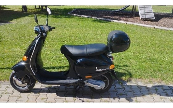 Gebrauchtmotorrad Piaggio ET4 125 - Bild 5
