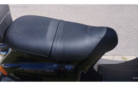 Gebrauchtmotorrad Piaggio ET4 125 - Bild 9