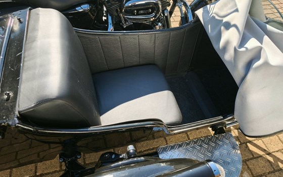 Gebrauchtmotorrad Harley-Davidson Sportster XL 1200T SuperLow - Bild 11