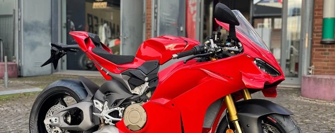 Ducati Panigale V4 S