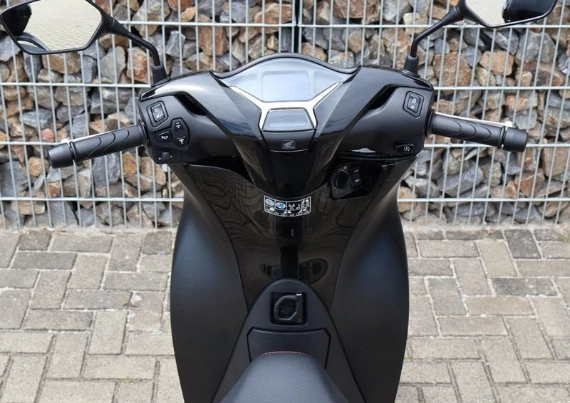 Angebot Honda SH150i Bild 7: Angebot Honda SH150i