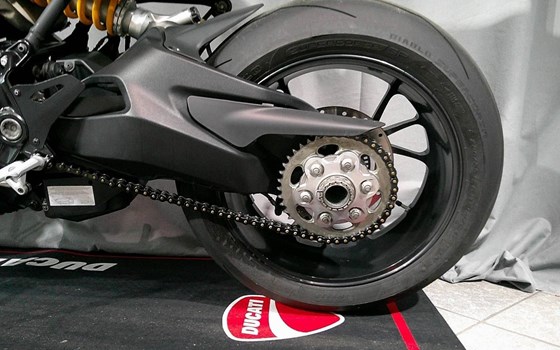 Gebrauchtmotorrad Ducati Monster 1200 R - Bild 12