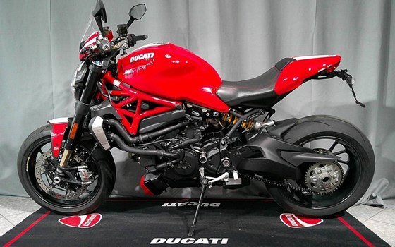 Gebrauchtmotorrad Ducati Monster 1200 R - Bild 2