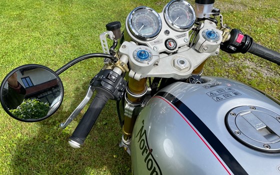 Gebrauchtmotorrad Norton Commando 961 - Bild 12 Gebrauchtmotorrad Norton Commando 961 - Bild 12