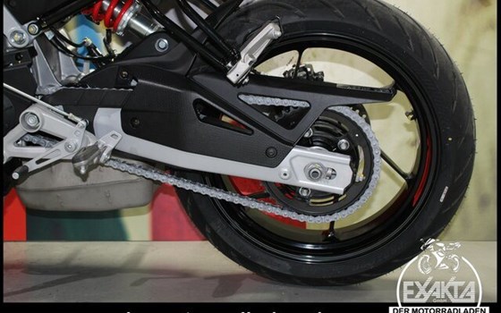 Gebrauchtmotorrad Aprilia Tuono 457 - Bild 20