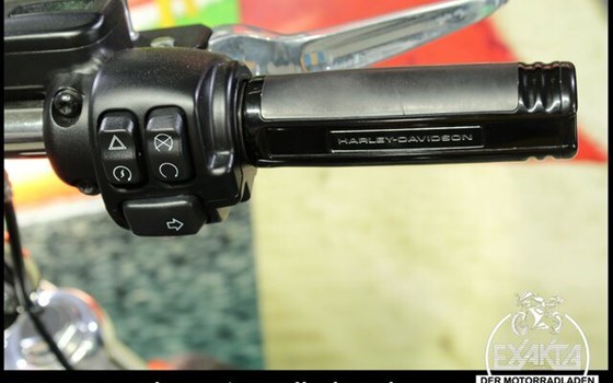 Gebrauchtmotorrad Harley-Davidson Softail Slim FLS - Bild 18