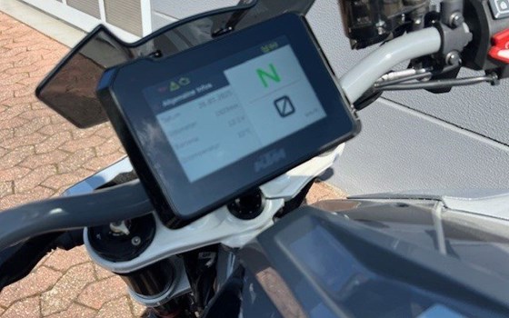 Gebrauchtmotorrad KTM 1290 Super Duke R - Bild 16