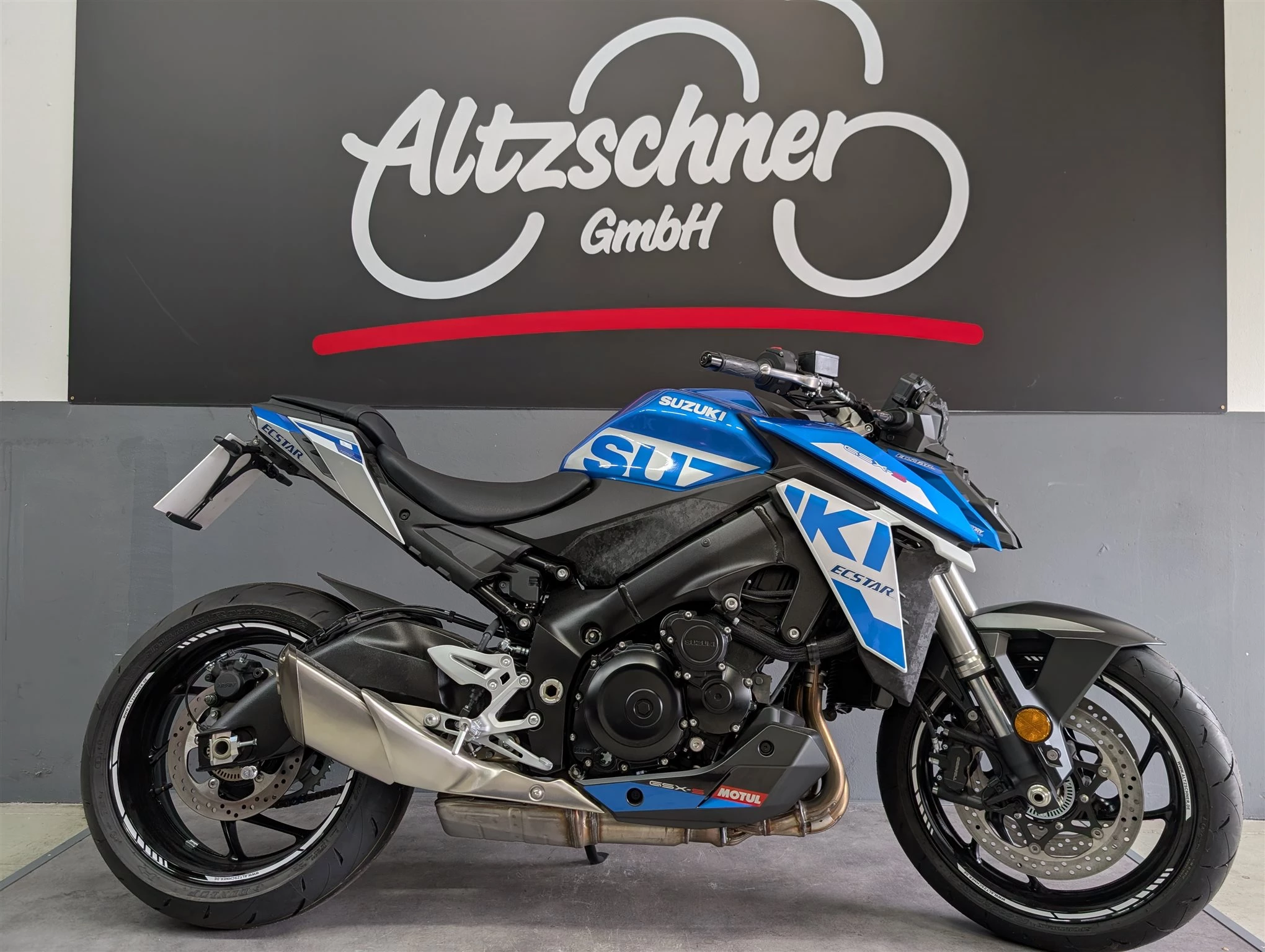 Suzuki GSX-S950