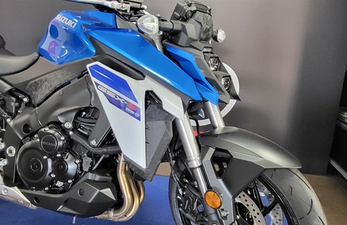 Neumotorrad Suzuki GSX-S950