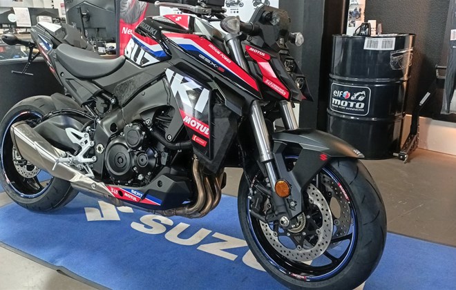 Suzuki GSX-S950