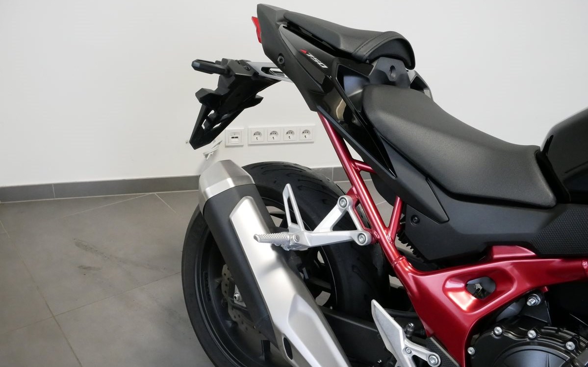 Angebot Honda CB750 Hornet