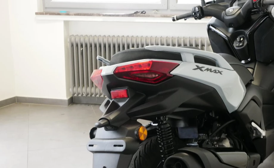 Offer Yamaha XMAX 300 Tech MAX+ Bild 13: Offer Yamaha XMAX 300 Tech MAX+