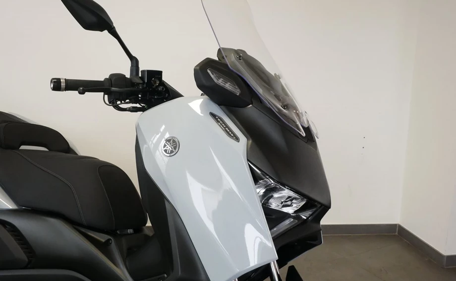 Offer Yamaha XMAX 300 Tech MAX+ Bild 7: Offer Yamaha XMAX 300 Tech MAX+