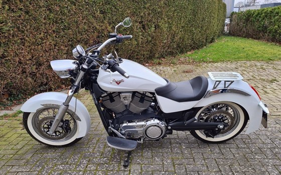 Gebrauchtmotorrad Victory Boardwalk - Bild 6