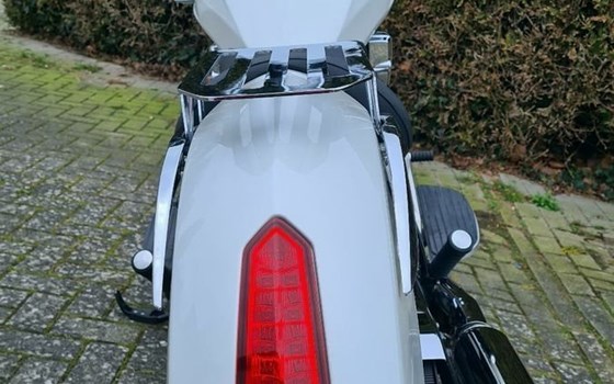 Gebrauchtmotorrad Victory Boardwalk - Bild 8