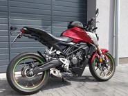 Honda CB125R