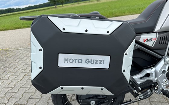 Gebrauchtmotorrad Moto Guzzi V85 TT Travel - Bild 5 Gebrauchtmotorrad Moto Guzzi V85 TT Travel - Bild 5