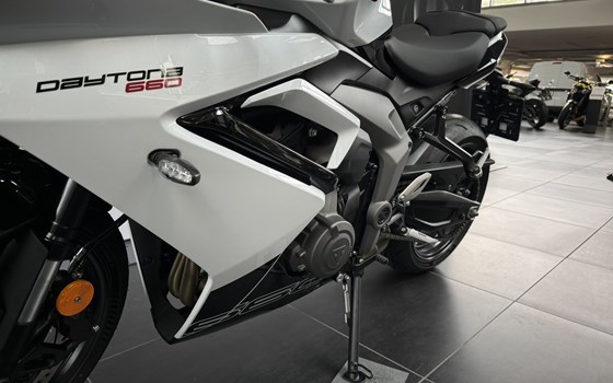 Neufahrzeug Triumph Daytona 660 - Bild 9 Neufahrzeug Triumph Daytona 660 - Bild 9