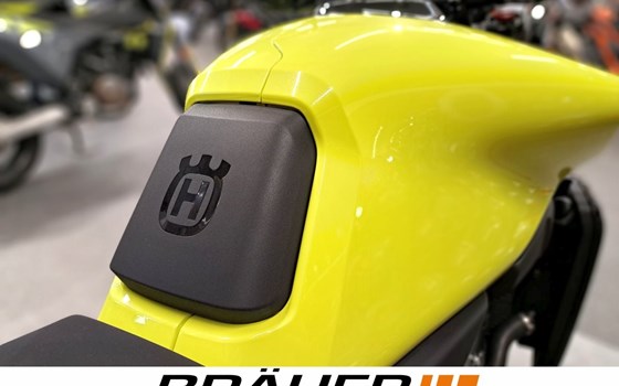 Neufahrzeug Husqvarna Vitpilen 801 - Bild 9