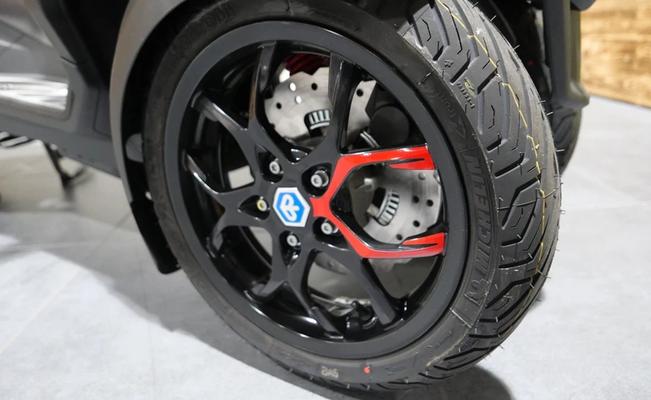 Angebot Piaggio MP3 400 Sport Bild 8: Angebot Piaggio MP3 400 Sport