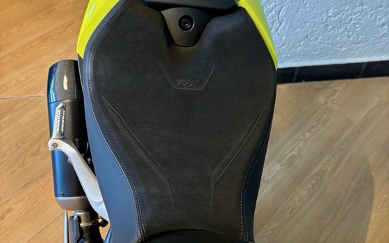 Neufahrzeug Triumph Speed Triple 1200 RX - Bild 12