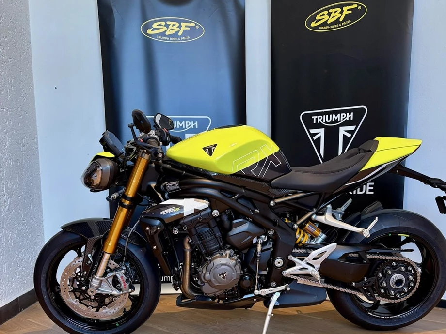 Angebot Triumph Speed Triple 1200 RX Bild 11: Angebot Triumph Speed Triple 1200 RX