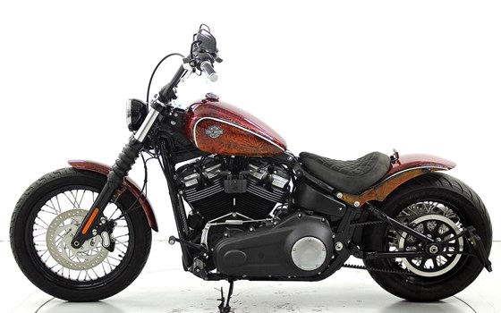 Motorrad Occasion Harley-Davidson Softail Street Bob FXBB - Bild 5