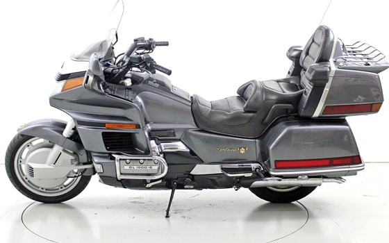 Motorrad Occasion Honda GL 1800 Goldwing - Bild 5