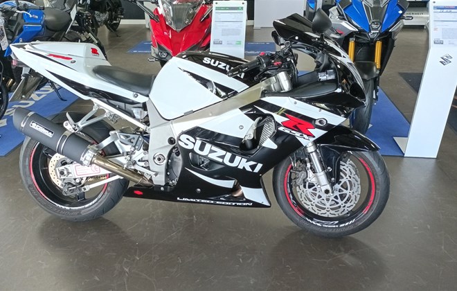 Suzuki GSX-R 750