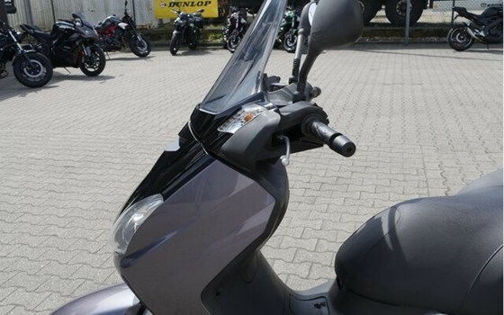 Gebrauchtmotorrad Yamaha XMAX 125 - Bild 12