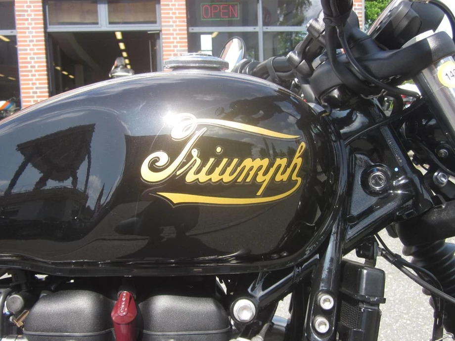 Angebot Triumph Bonneville Bobber Bild 3: Angebot Triumph Bonneville Bobber