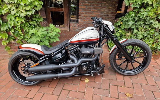 Gebrauchtmotorrad Harley-Davidson Softail Breakout FXBR - Bild 1